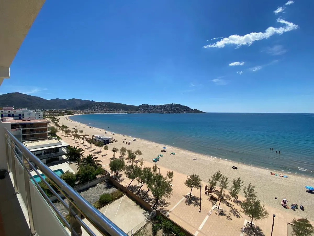 Appartamento Miramar 44 Roses