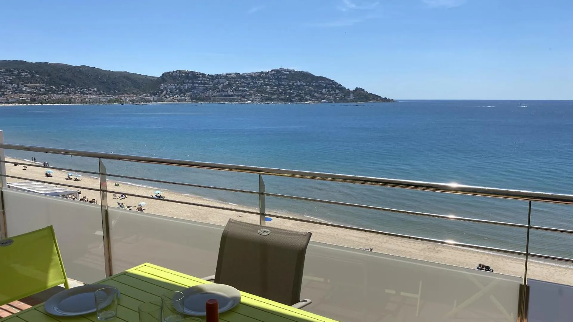 Appartamento Miramar 44 Roses