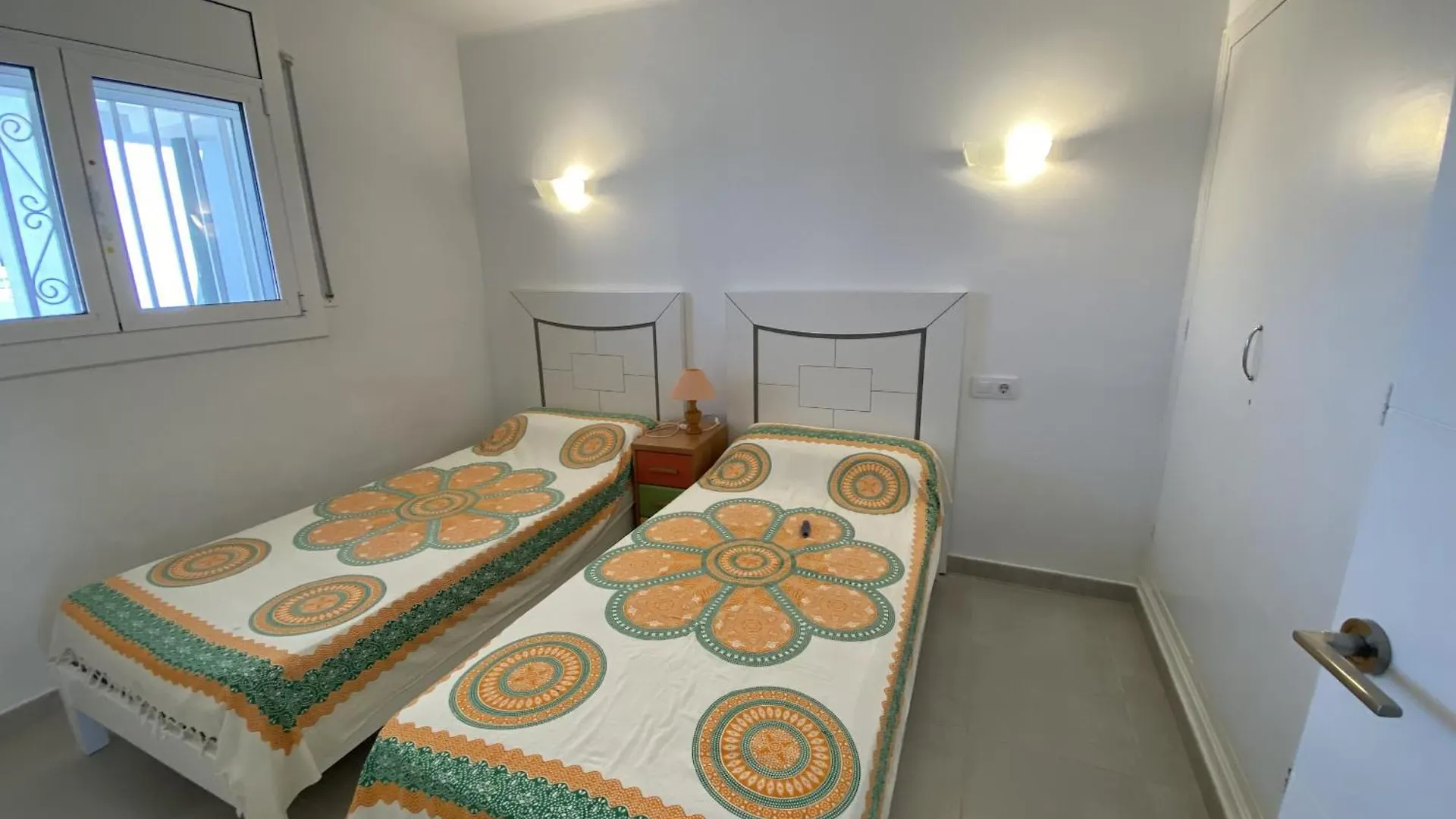 Appartamento Miramar 44 Roses